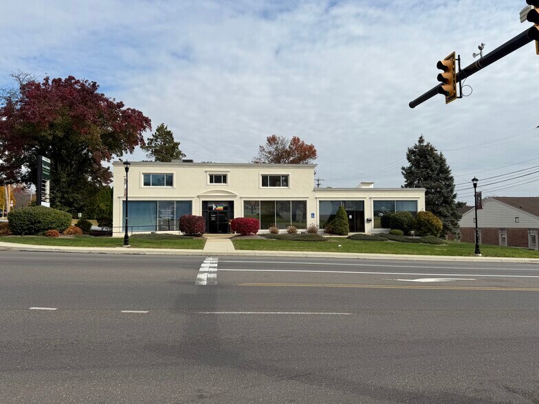 3701 Perkiomen Ave, Reading, PA à vendre - Photo de l’immeuble – Image 2 sur 23