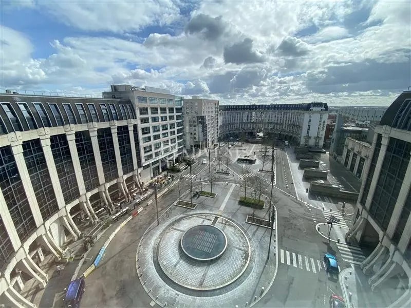 Bureau dans Montigny-le-Bretonneux à louer Aérien– Image 1 sur 8