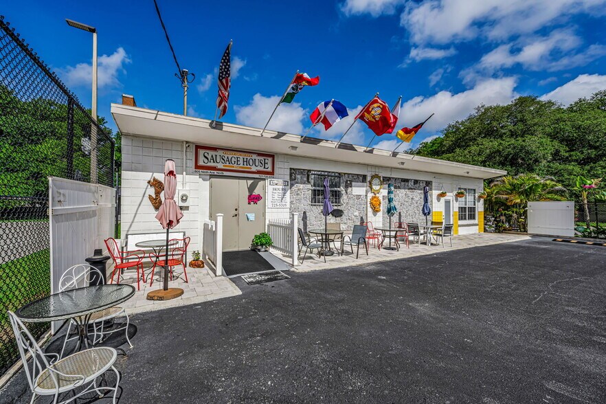 605 9th Ave N, Safety Harbor, FL à vendre - Photo de l’immeuble – Image 1 sur 21
