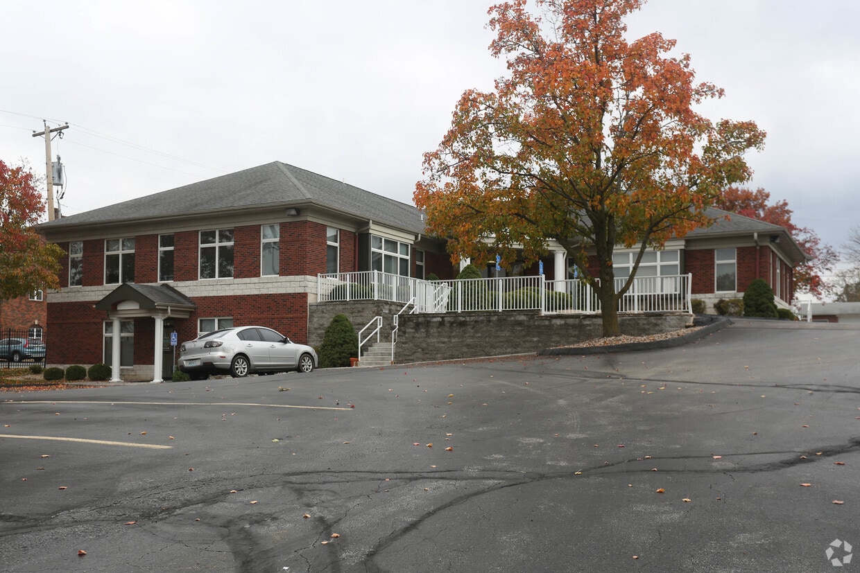 103 Church St, O'Fallon, MO à louer Photo intérieure– Image 1 sur 6