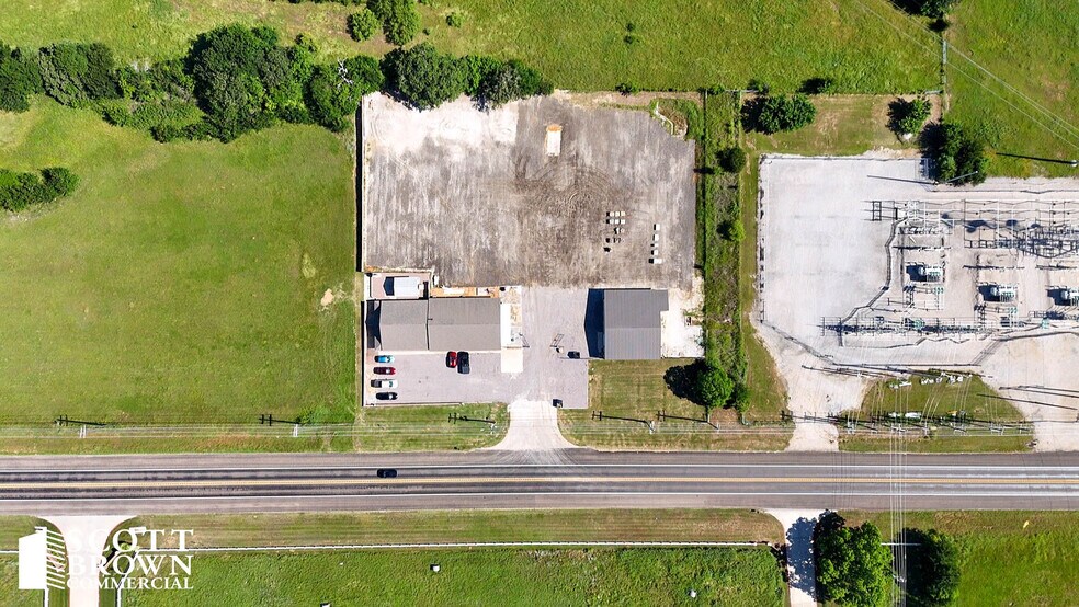 1212 W Sherman Dr, Aubrey, TX à vendre - Photo de l’immeuble – Image 3 sur 24