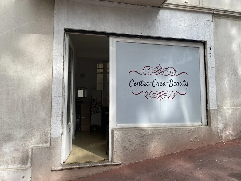 4 Ancien Chemin Des Vallergues, Cannes à louer - Photo de l’immeuble – Image 3 sur 5