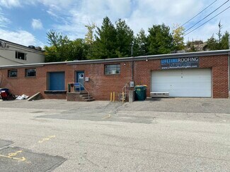 Plus de détails pour 31 Green St, Waltham, MA - Local d'activités à louer