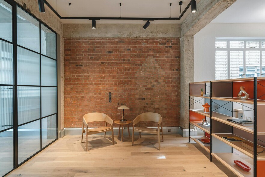 11-12 Great Sutton St, Londres à louer - Photo de l’immeuble – Image 1 sur 17