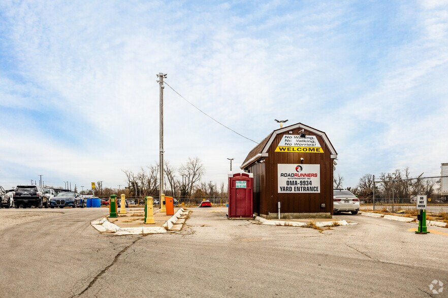 1301 E Hartman Ave, Omaha, NE à louer - Photo de l’immeuble – Image 3 sur 11