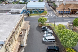 94-916 Waipahu St, Waipahu, HI à louer Photo intérieure– Image 2 sur 12