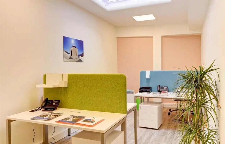 Bureau dans Paris à vendre - Photo de l’immeuble – Image 1 sur 9