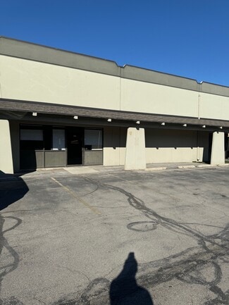 Plus de détails pour 2340-2386 S Redwood Rd, Salt Lake City, UT - Industriel/Logistique à louer