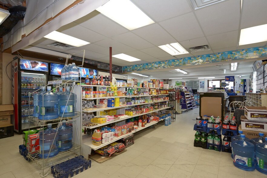 8715-8717 Bank St, Vernon, ON à vendre - Photo de l’immeuble – Image 2 sur 22