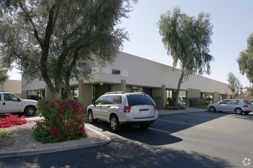 637 S 48th St, Tempe, AZ à louer - Photo de l’immeuble – Image 3 sur 22