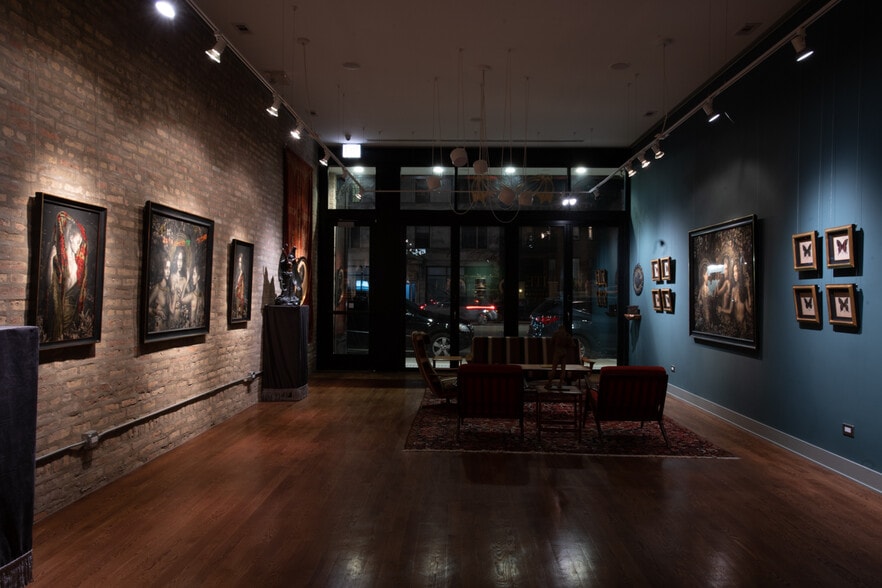 2753 W Fullerton Ave, Chicago, IL à louer - Photo de l’immeuble – Image 2 sur 14