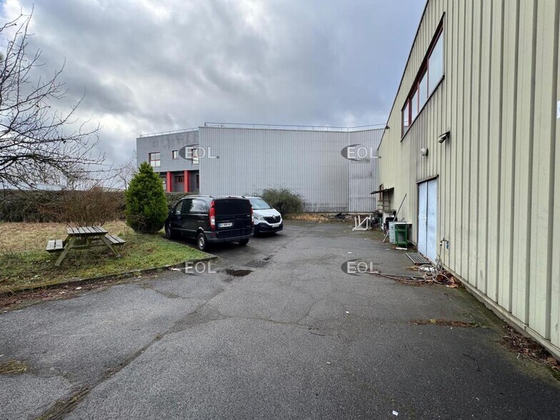 Industriel/Logistique dans Collégien à louer - Photo de l’immeuble – Image 3 sur 9