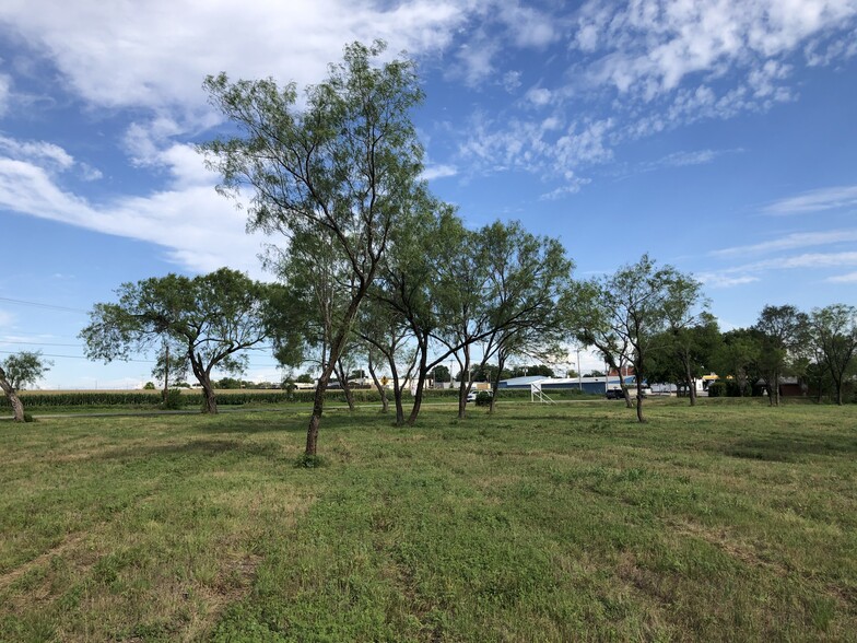 Us Highway 90 & FM 471 N, Castroville, TX à louer - Photo de l’immeuble – Image 3 sur 6
