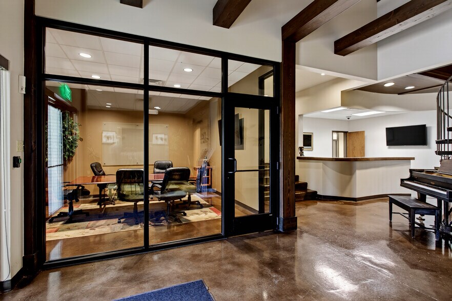 4336 Kenilwood Dr, Nashville, TN à vendre - Photo de l’immeuble – Image 3 sur 6