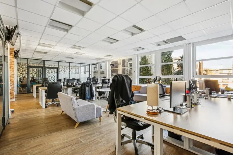 122 Avenue Charles De Gaulle, Neuilly-sur-Seine à louer - Photo de l’immeuble – Image 2 sur 8