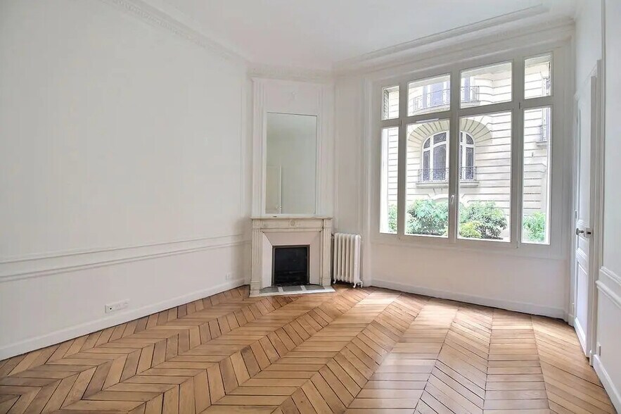 Bureau dans Paris à louer - Photo de l’immeuble – Image 2 sur 8
