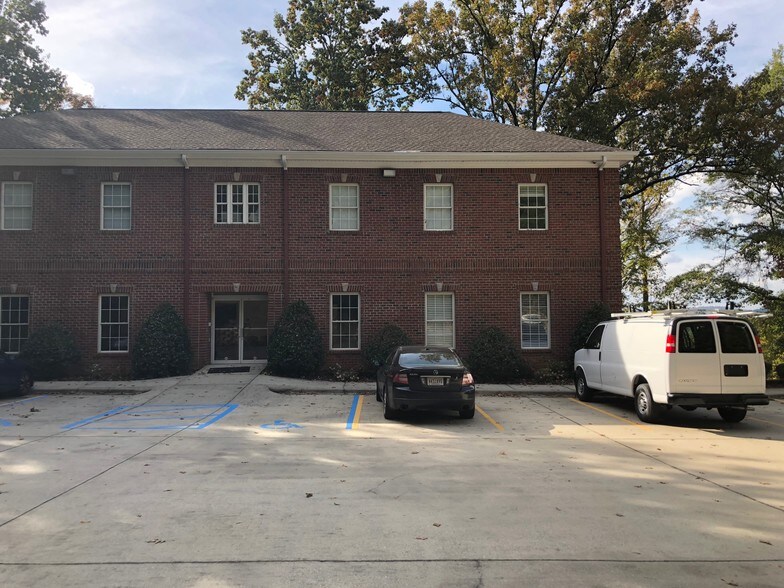 3605 Cahaba Beach Rd, Birmingham, AL à louer - Photo principale – Image 1 sur 17