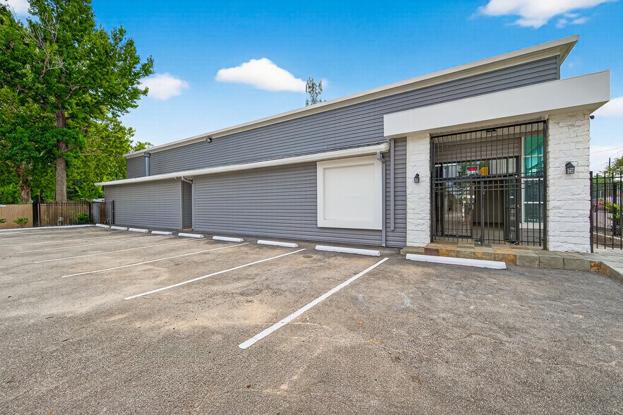 3105 FM 1960 Rd W, Houston, TX à louer - Photo de l’immeuble – Image 2 sur 20