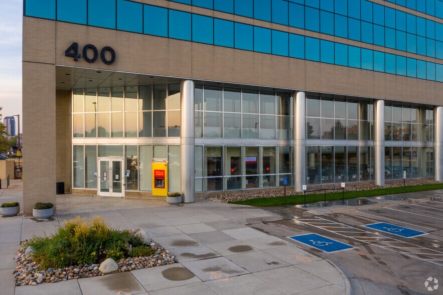 400 S Colorado Blvd, Denver, CO à louer - Photo de l’immeuble – Image 3 sur 5