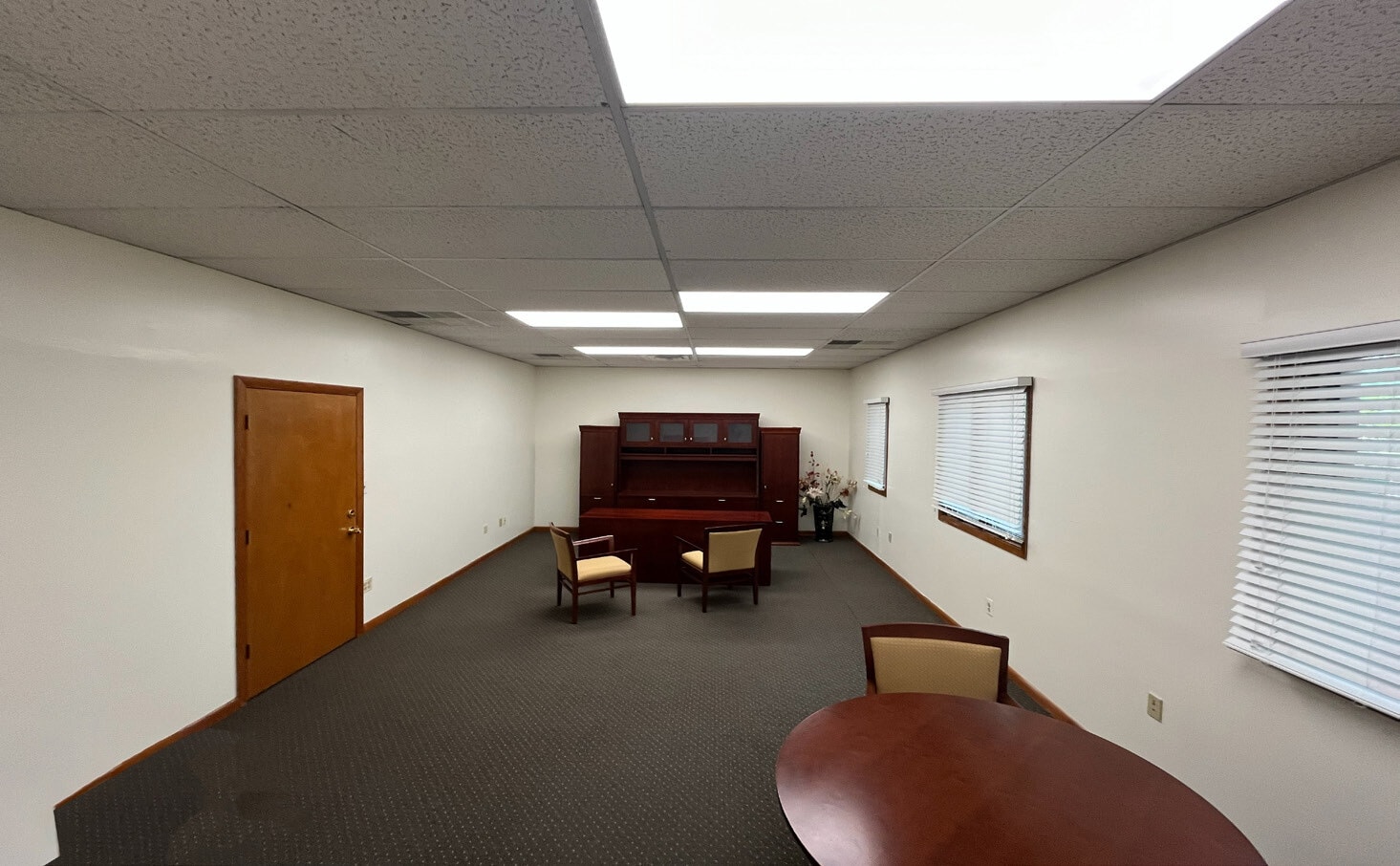 860 US Highway 1, Edison, NJ à vendre Photo intérieure– Image 1 sur 2