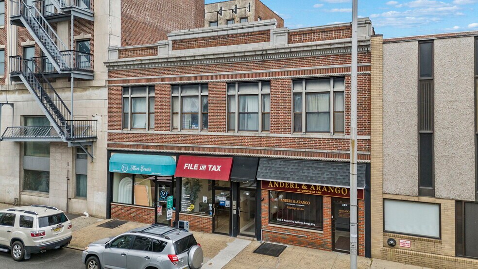 303-309 Maple St, Perth Amboy, NJ à vendre - Photo de l’immeuble – Image 1 sur 55