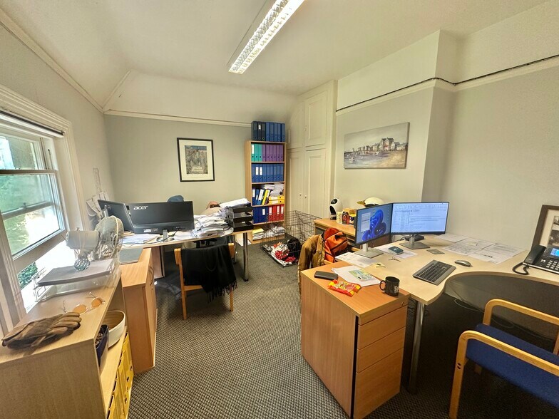 4 Dean Park Cres, Bournemouth à louer - Photo de l’immeuble – Image 2 sur 3