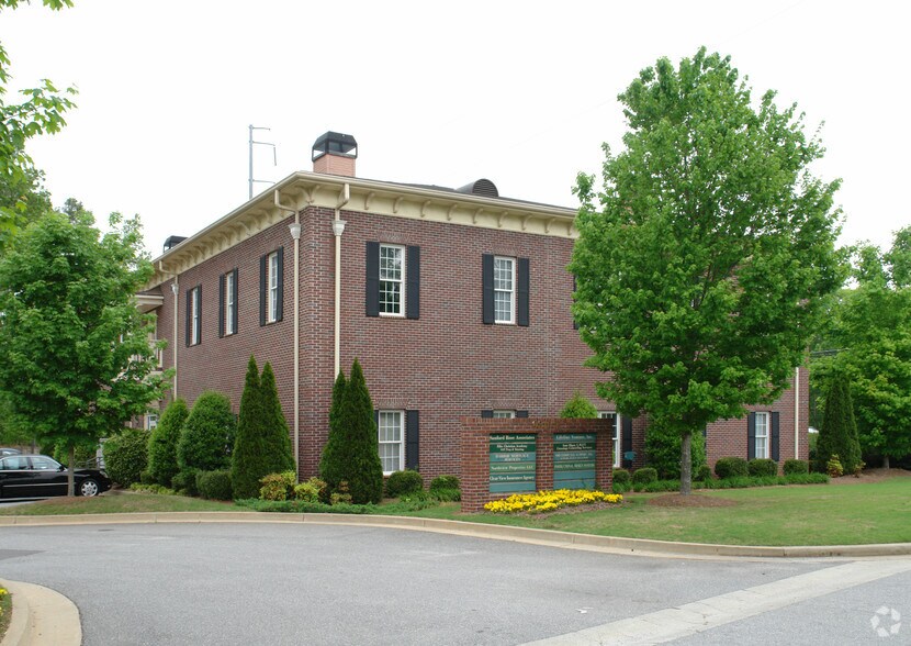 9810 Medlock Bridge Rd, Johns Creek, GA à louer - Photo de l’immeuble – Image 1 sur 8