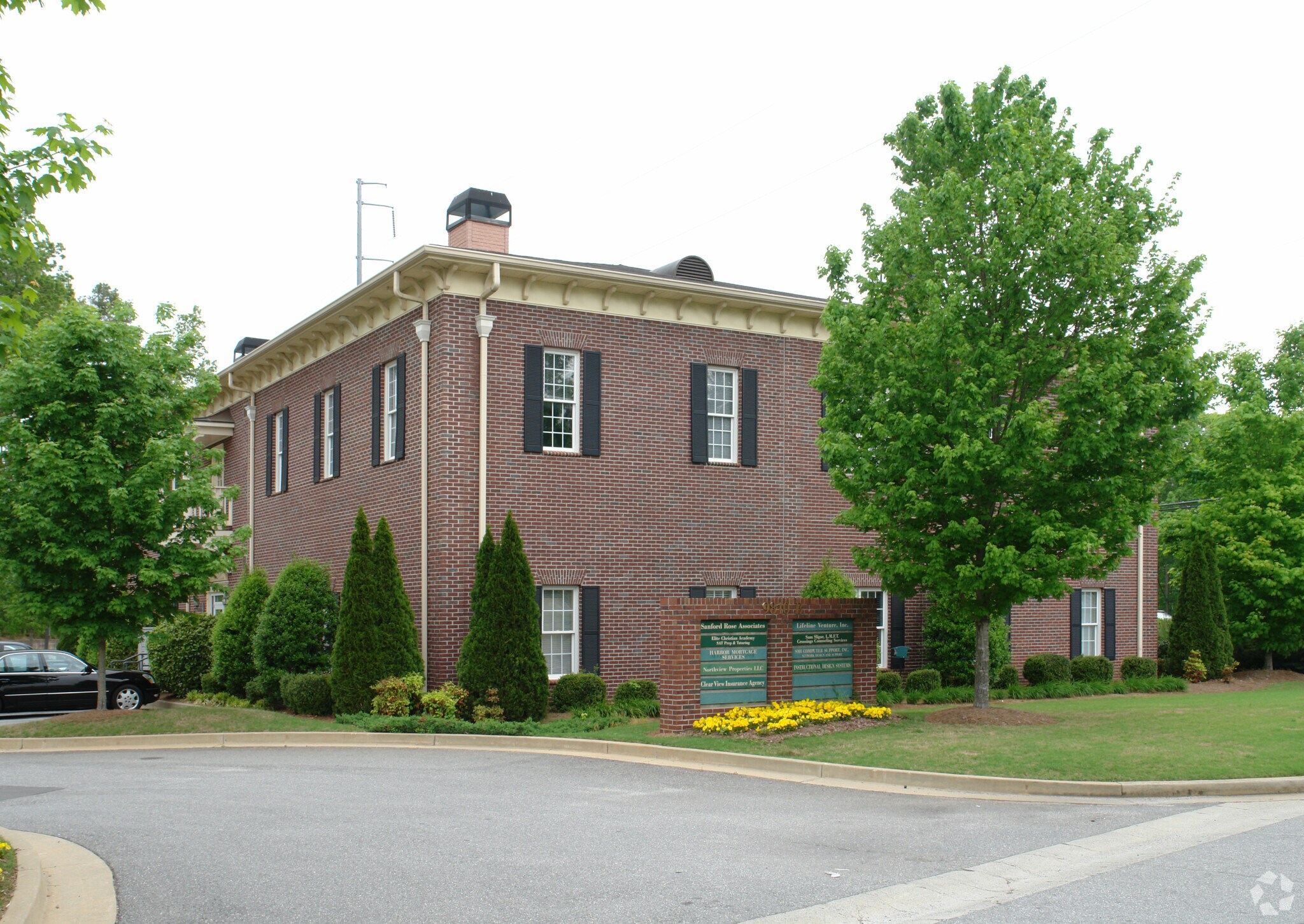 9810 Medlock Bridge Rd, Johns Creek, GA à louer Photo de l’immeuble– Image 1 sur 9
