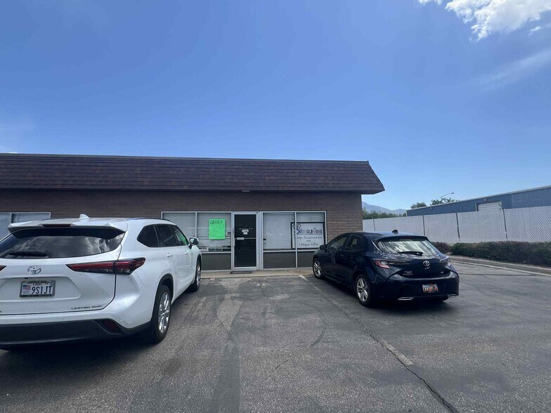 2590 Commerce Way, Ogden, UT à louer - Photo de l’immeuble – Image 2 sur 14