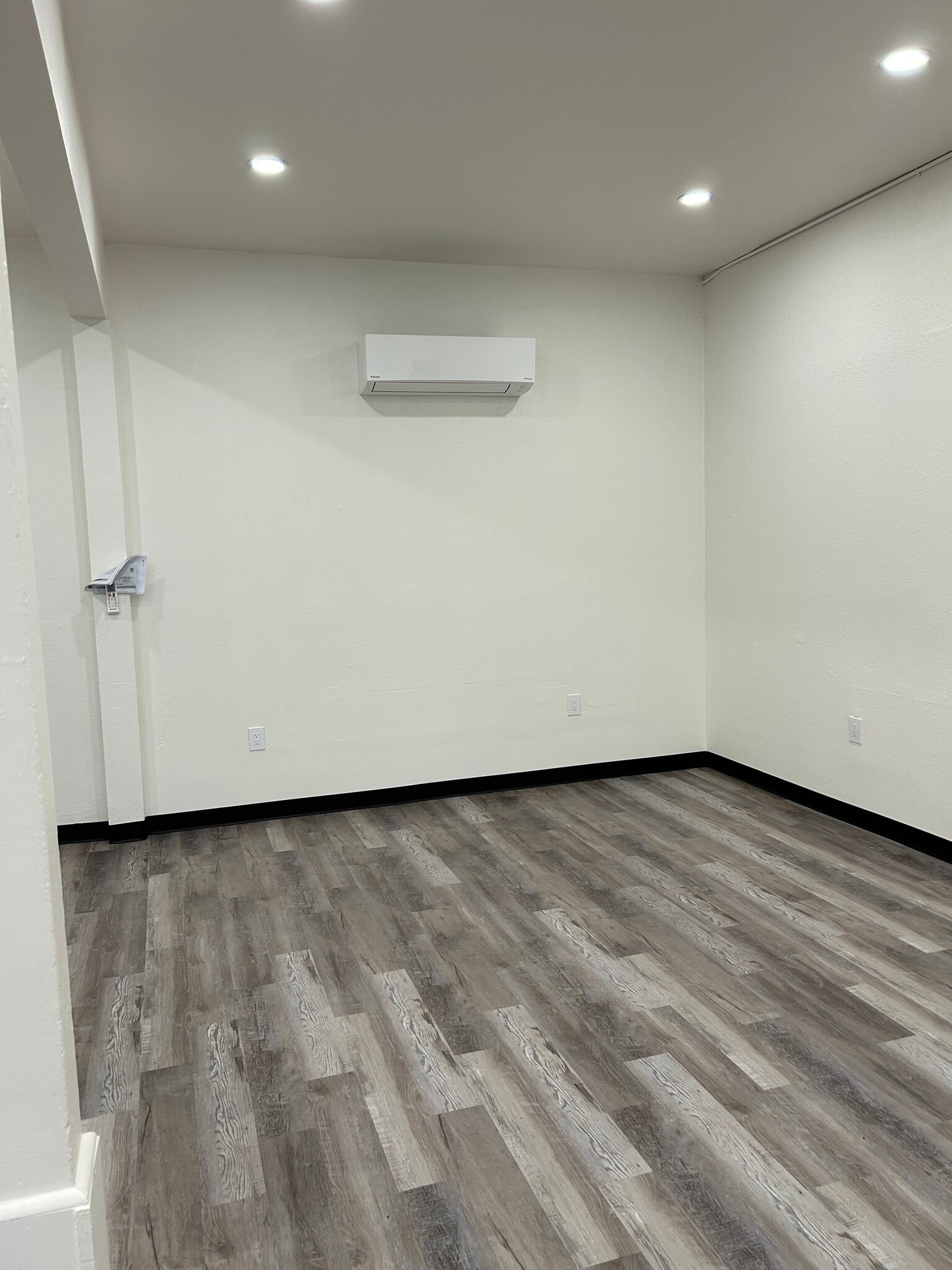 1437-1443 E Bayshore Rd, Palo Alto, CA à louer Photo intérieure– Image 1 sur 3