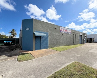 Plus de détails pour 1400 NE 131st St, North Miami, FL - Industriel/Logistique à louer