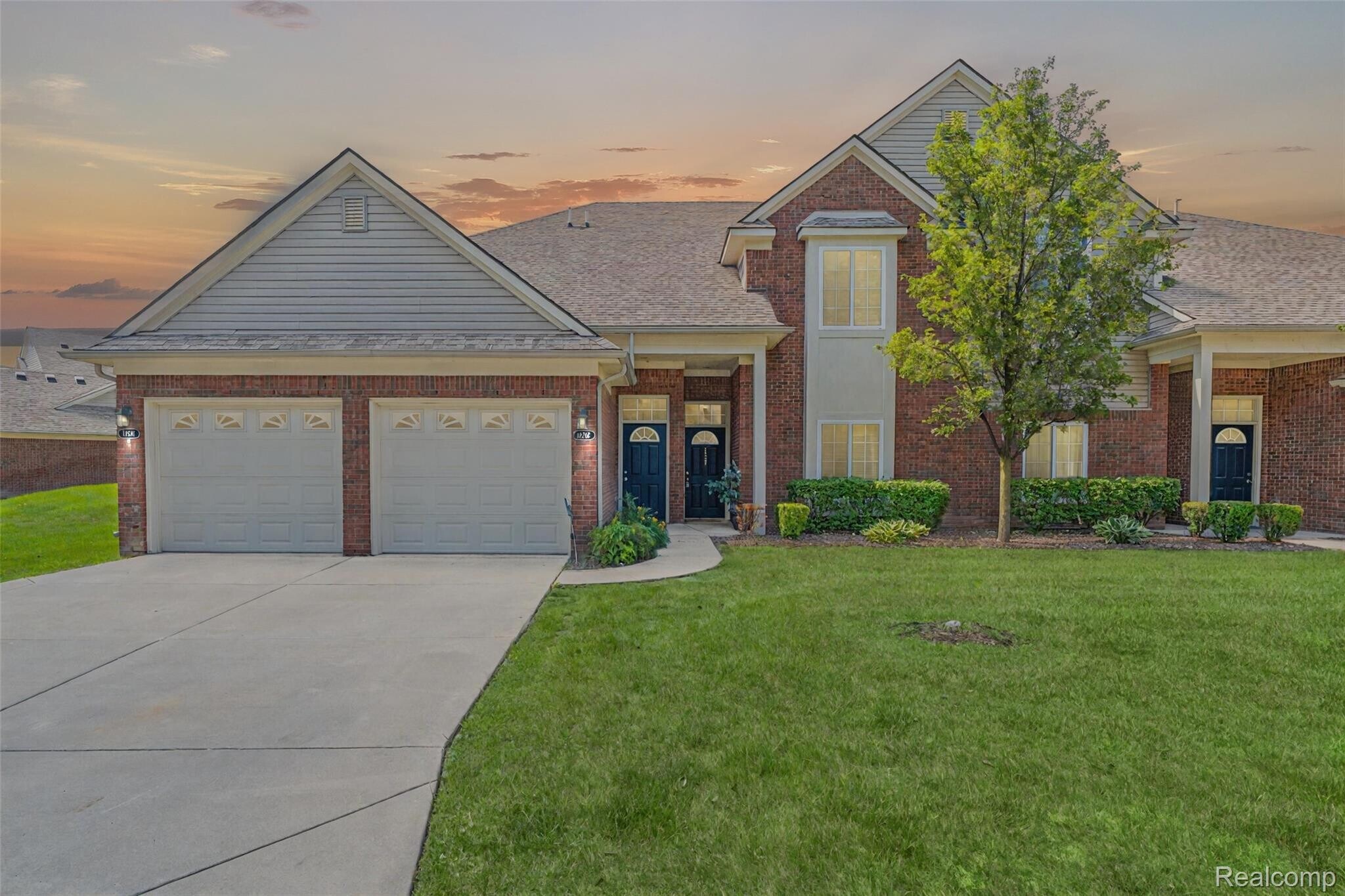 14246 Shadywood Dr, Sterling Heights, MI à vendre Photo principale– Image 1 sur 2