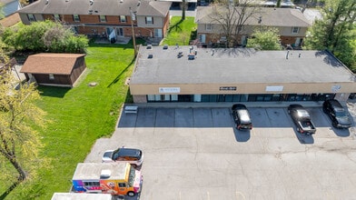 1913 N Belt East, Belleville, IL - Vue aérienne  vue de carte - Image1