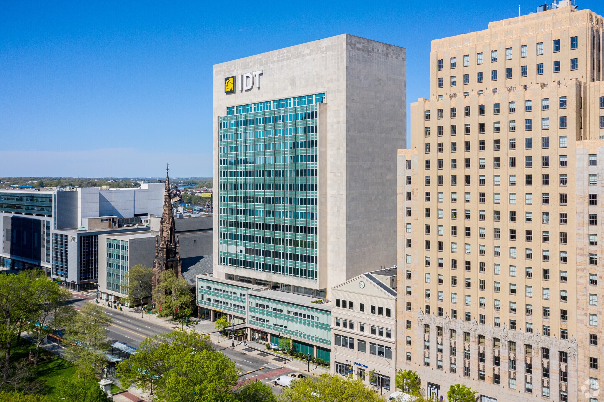 520 Broad St, Newark, NJ à louer Photo principale– Image 1 sur 28