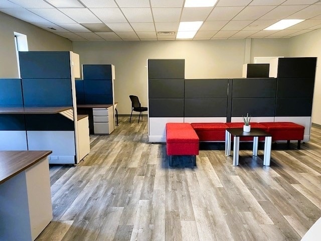 36887 Schoolcraft Rd, Livonia, MI à louer - Photo intérieure – Image 3 sur 30