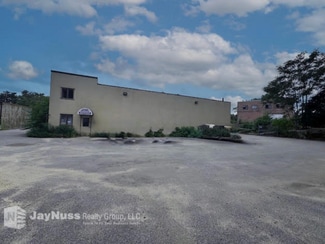 Plus de détails pour 61 Mathewson Dr, Weymouth, MA - Local commercial à vendre
