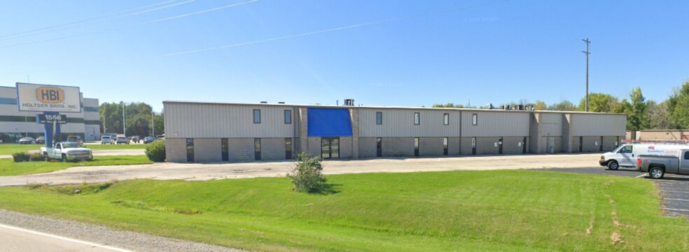 1556 Mid Valley Dr, De Pere, WI à louer - Photo de l’immeuble – Image 2 sur 3