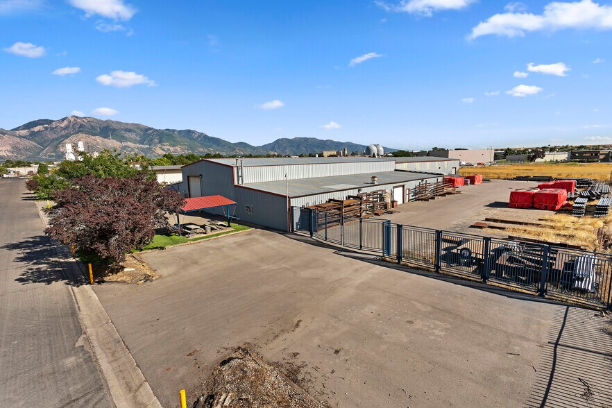 1673 W 2650 S, Ogden, UT à louer - Photo de l’immeuble – Image 2 sur 20