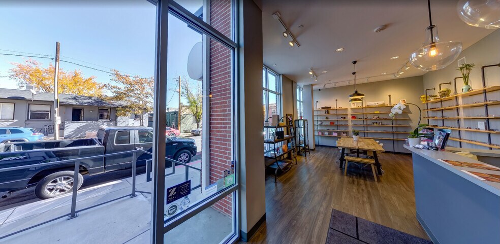 2509 Eliot St, Denver, CO à louer - Photo de l’immeuble – Image 2 sur 27