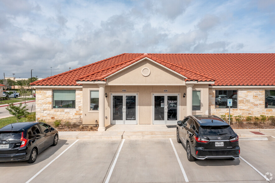 2743 Smith Ranch Rd, Pearland, TX à louer - Photo principale – Image 3 sur 11