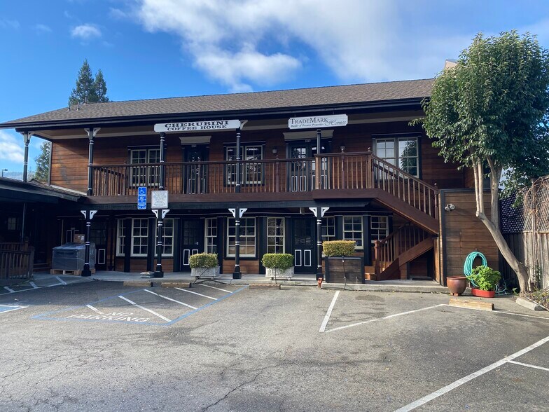 37 Alamo Sq, Alamo, CA à vendre - Photo principale – Image 1 sur 50