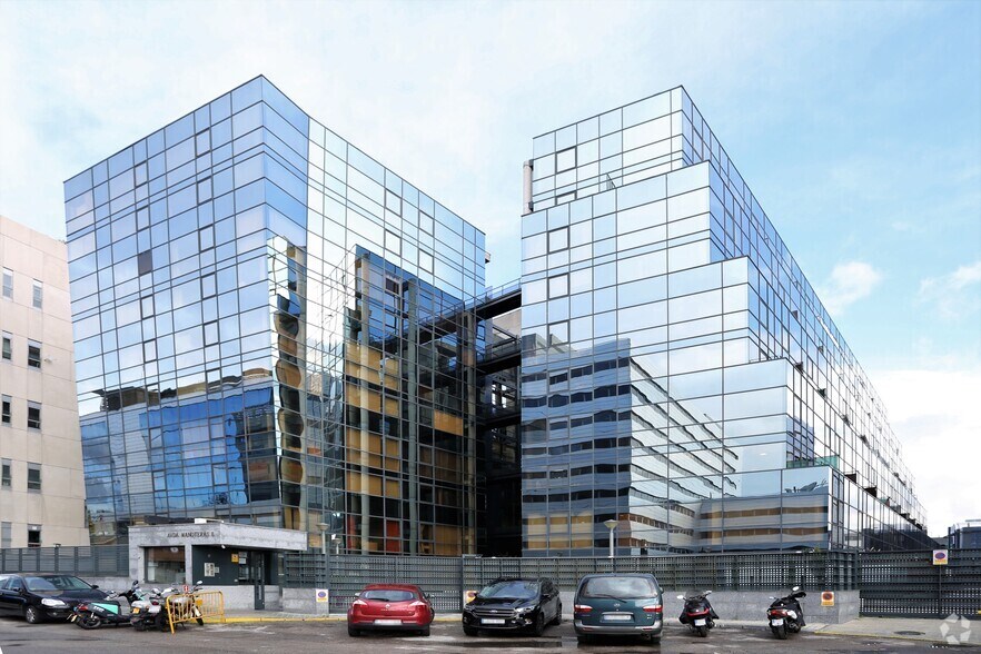 Avenida Manoteras, 8, Madrid, Madrid à vendre - Photo de l’immeuble – Image 1 sur 4