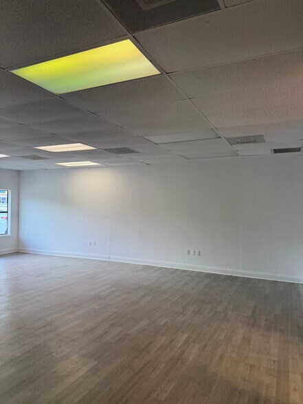 3203 Apalachee Pky, Tallahassee, FL à louer - Photo intérieure – Image 2 sur 6