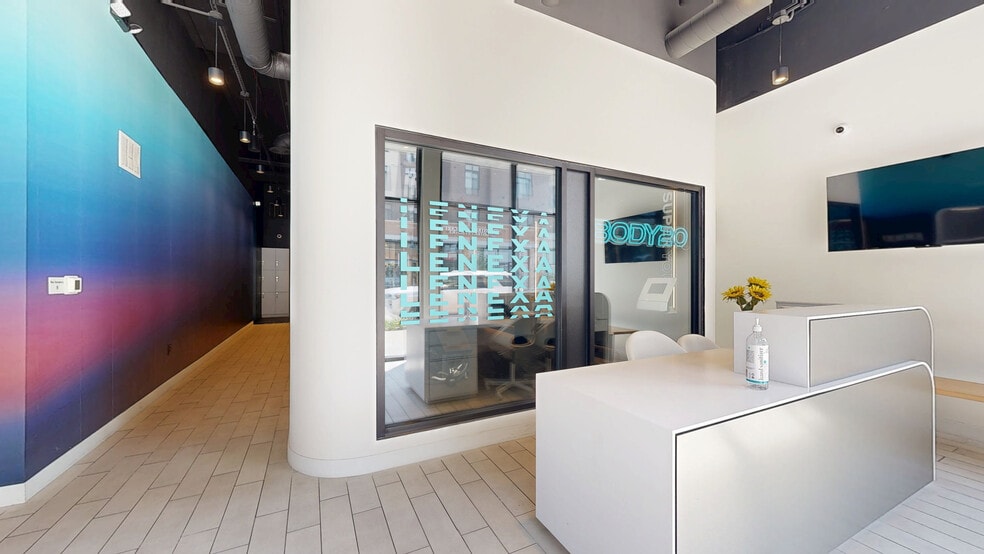 W 87th St Pky, Lenexa, KS à louer - Numérisation 3D Matterport – Image 3 sur 30