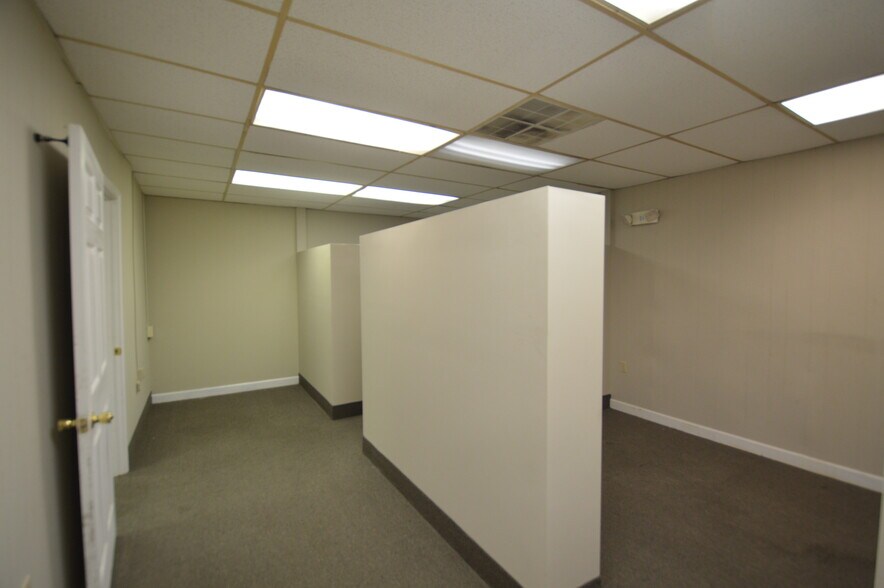 1023 Chestnut St, Winston-Salem, NC à louer - Photo de l’immeuble – Image 3 sur 7
