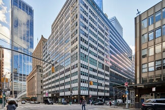 Plus de détails pour 44-88 Park Pl, New York, NY - Local commercial à louer