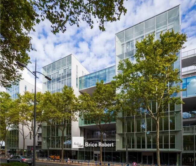 Plus de détails pour 77 C Boulevard De La Bataille De Stalingrad, Villeurbanne - Bureau à louer
