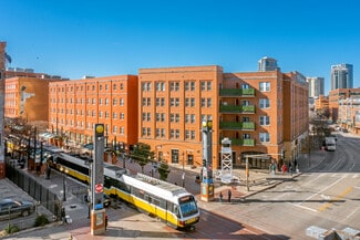 Plus de détails pour 800 Ross Ave, Dallas, TX - Local commercial à louer