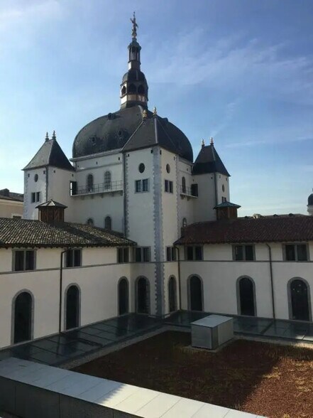 Bureau dans Lyon à louer - Photo de l’immeuble – Image 2 sur 10
