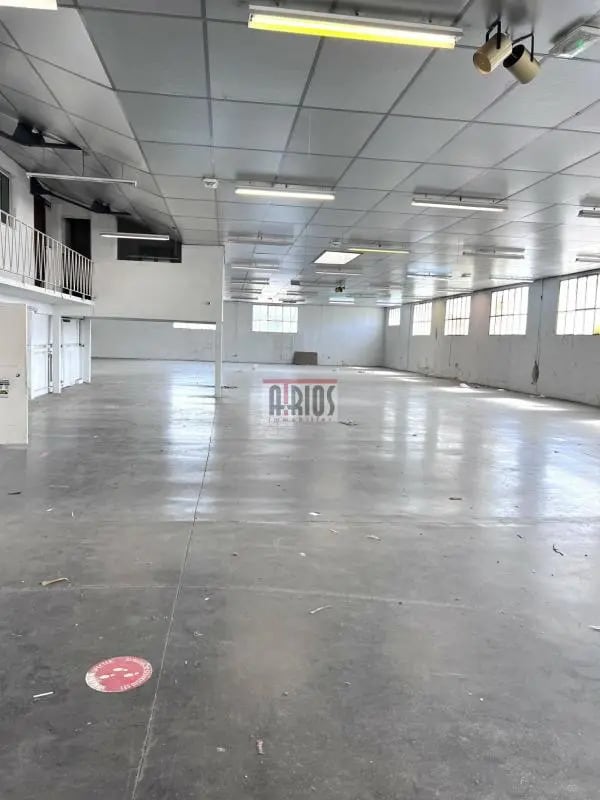 Plus de détails pour Industriel/Logistique à louer